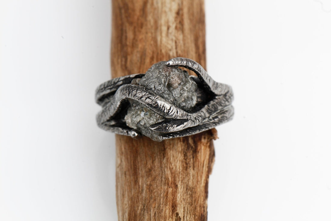 7.60 Ct Salt and Pepper Raw Diamond Ring, 14k Gold Engagement Ring, Natural Gray Rough Diamond Ring, Gift for Women