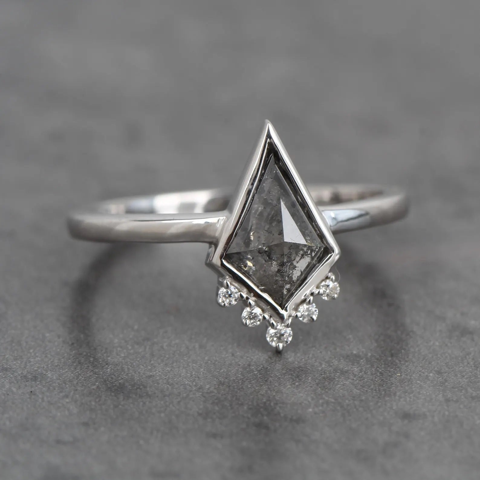 Salt and Pepper Diamond Ring, 14K White Gold Engagement Ring, Natural Kite Gray Diamond Ring, Gift for Her