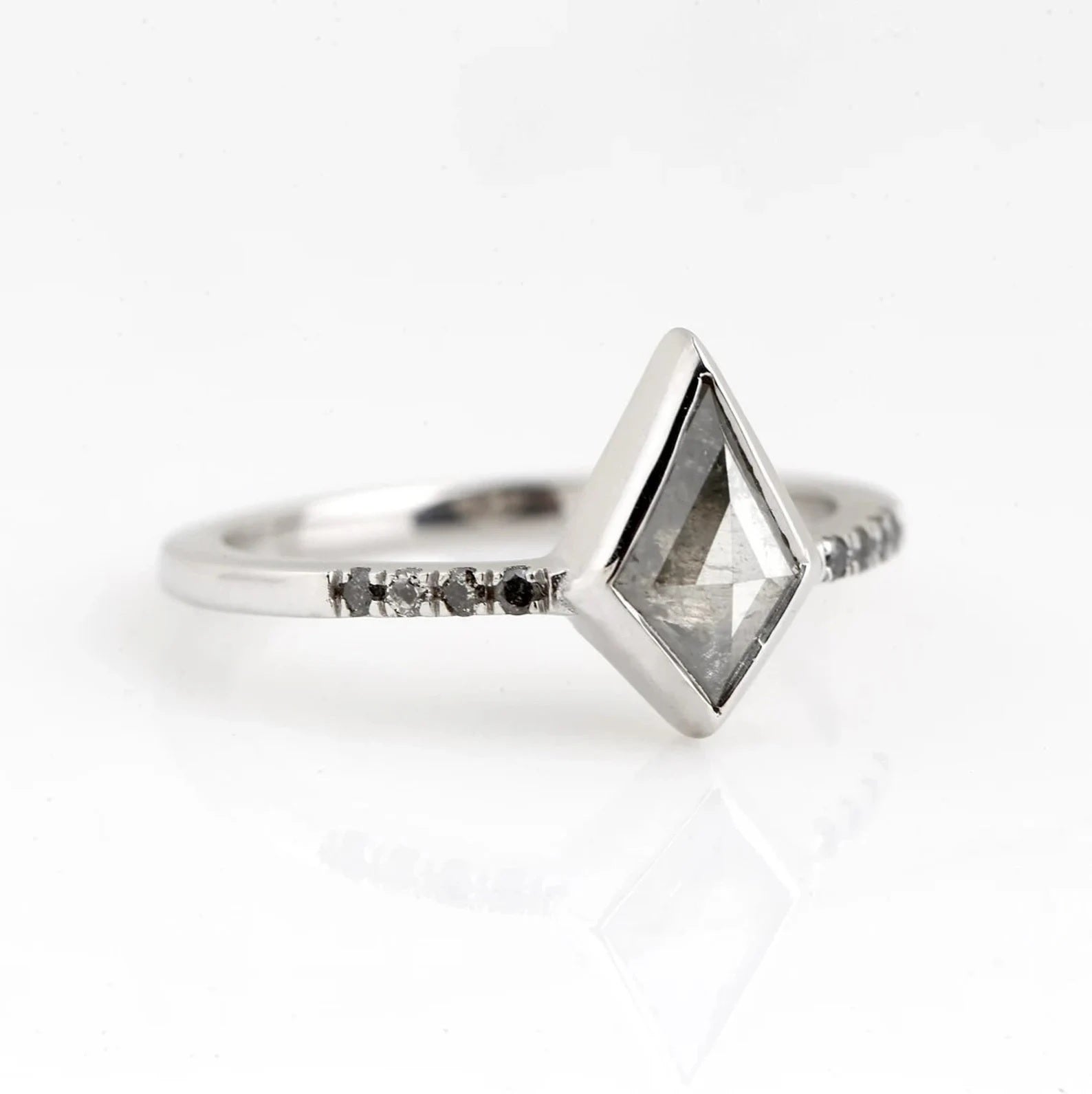 Salt and Pepper Diamond Ring, 14K White Gold Engagement Ring, Natural Kite Gray Diamond Bezel Ring, Gift for Her