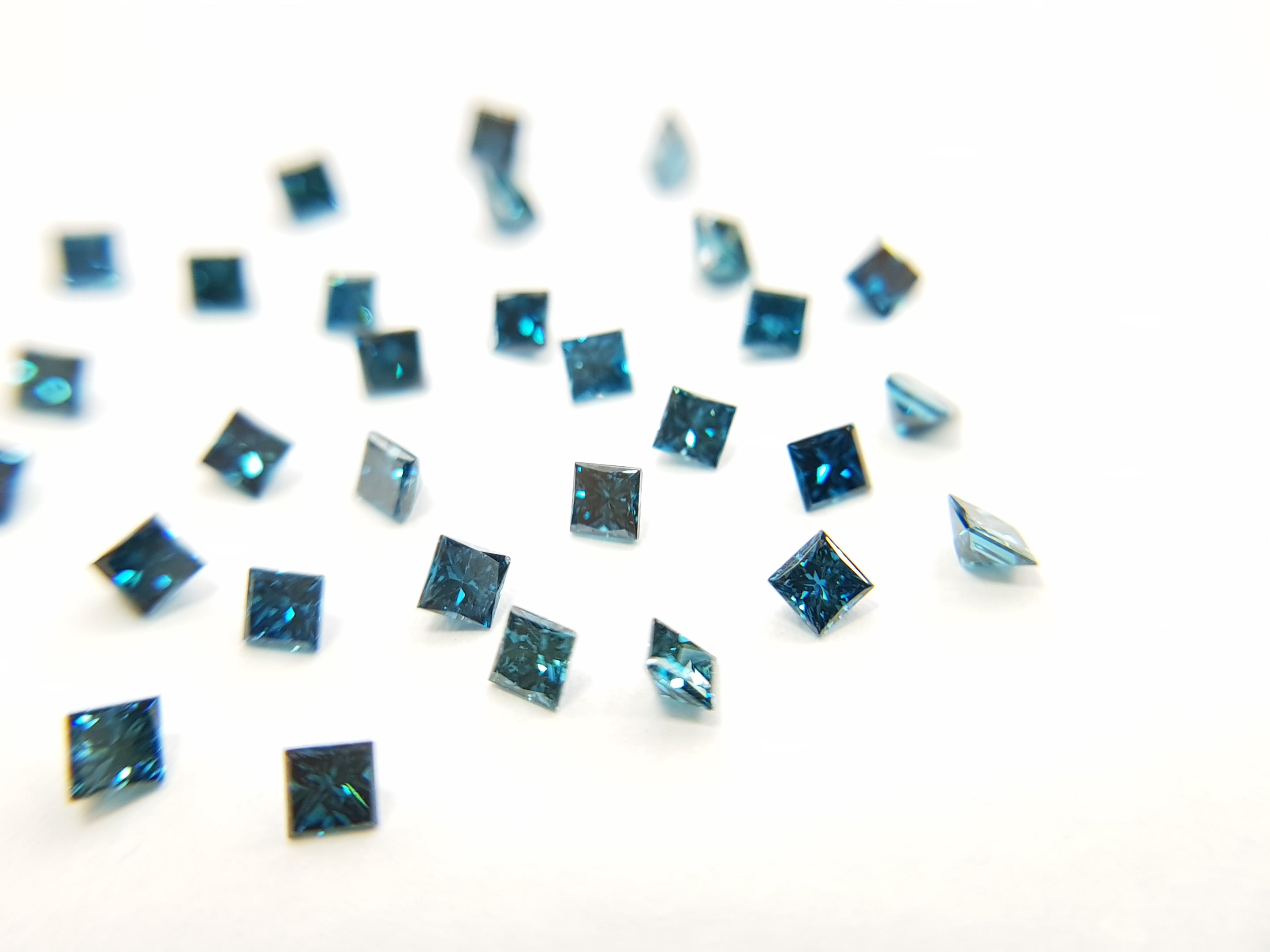 1.00 Carat Natural Blue Princess Cut Loose Diamonds (1.50-2.00 mm)