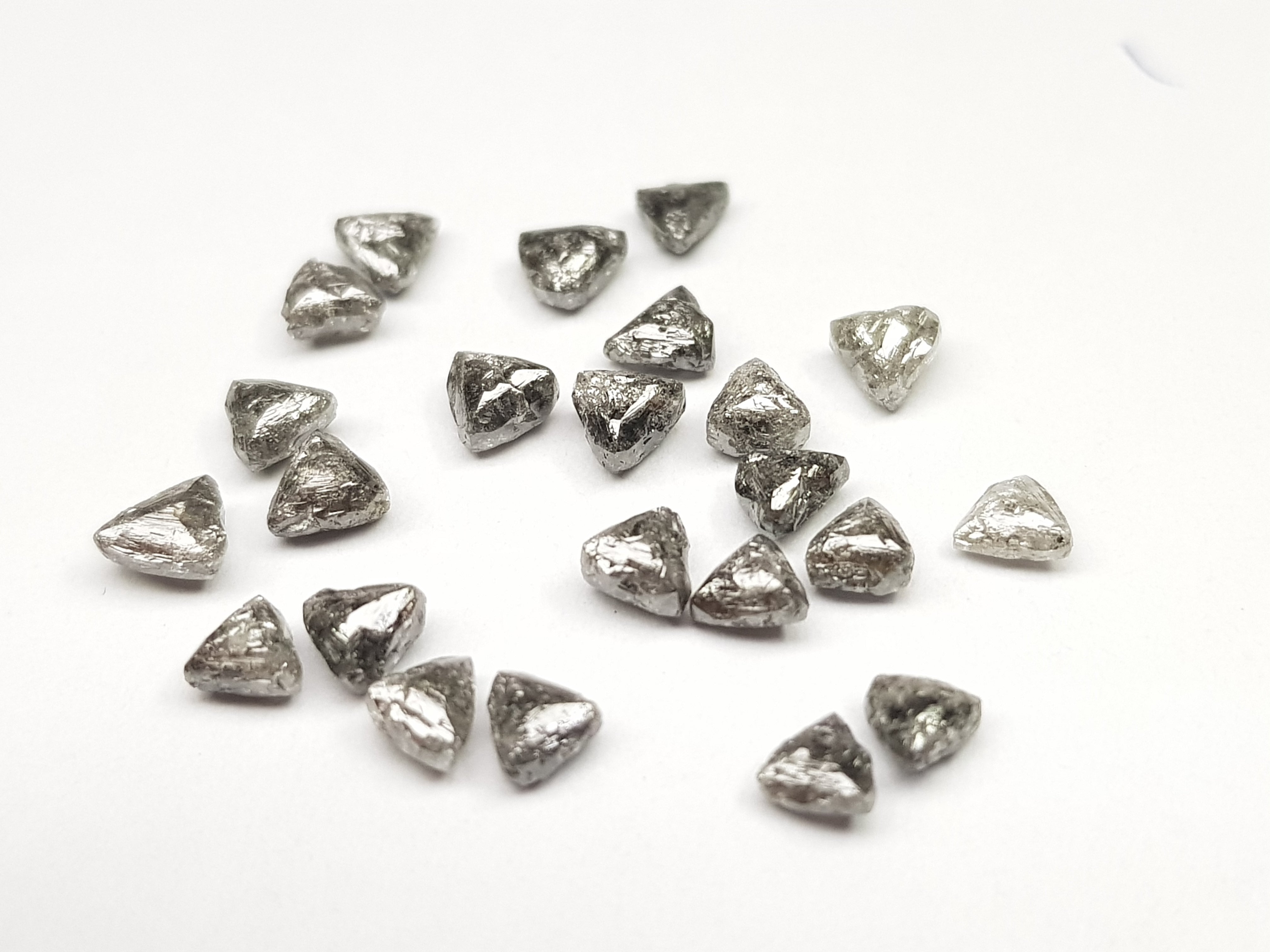 Salt And Pepper Diamond 2.05 Ct 3.00-4.00 MM Triangle Rough Loose Diamond For Engagement & Wedding Ring