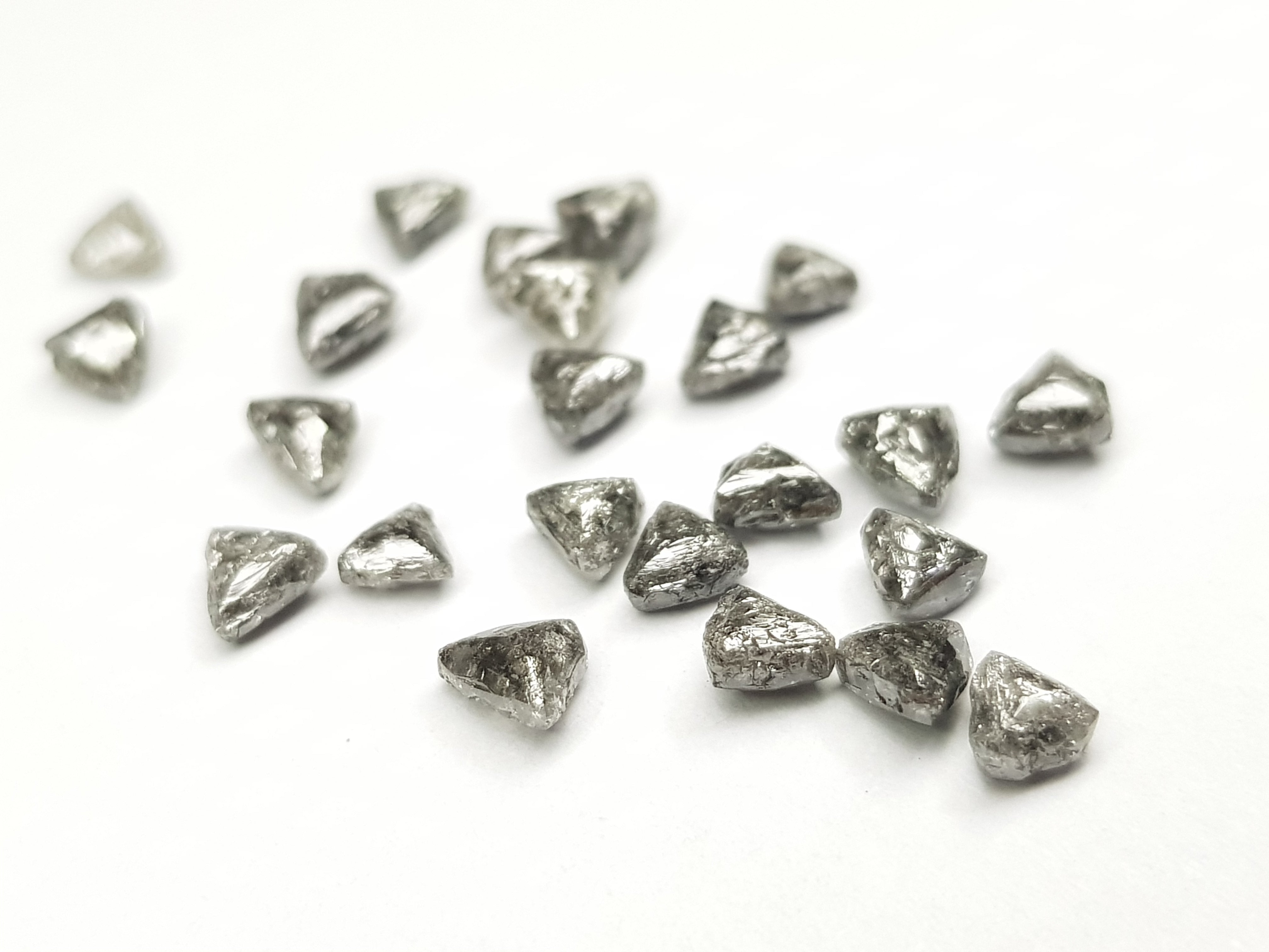 Salt And Pepper Diamond 2.05 Ct 3.00-4.00 MM Triangle Rough Loose Diamond For Engagement & Wedding Ring