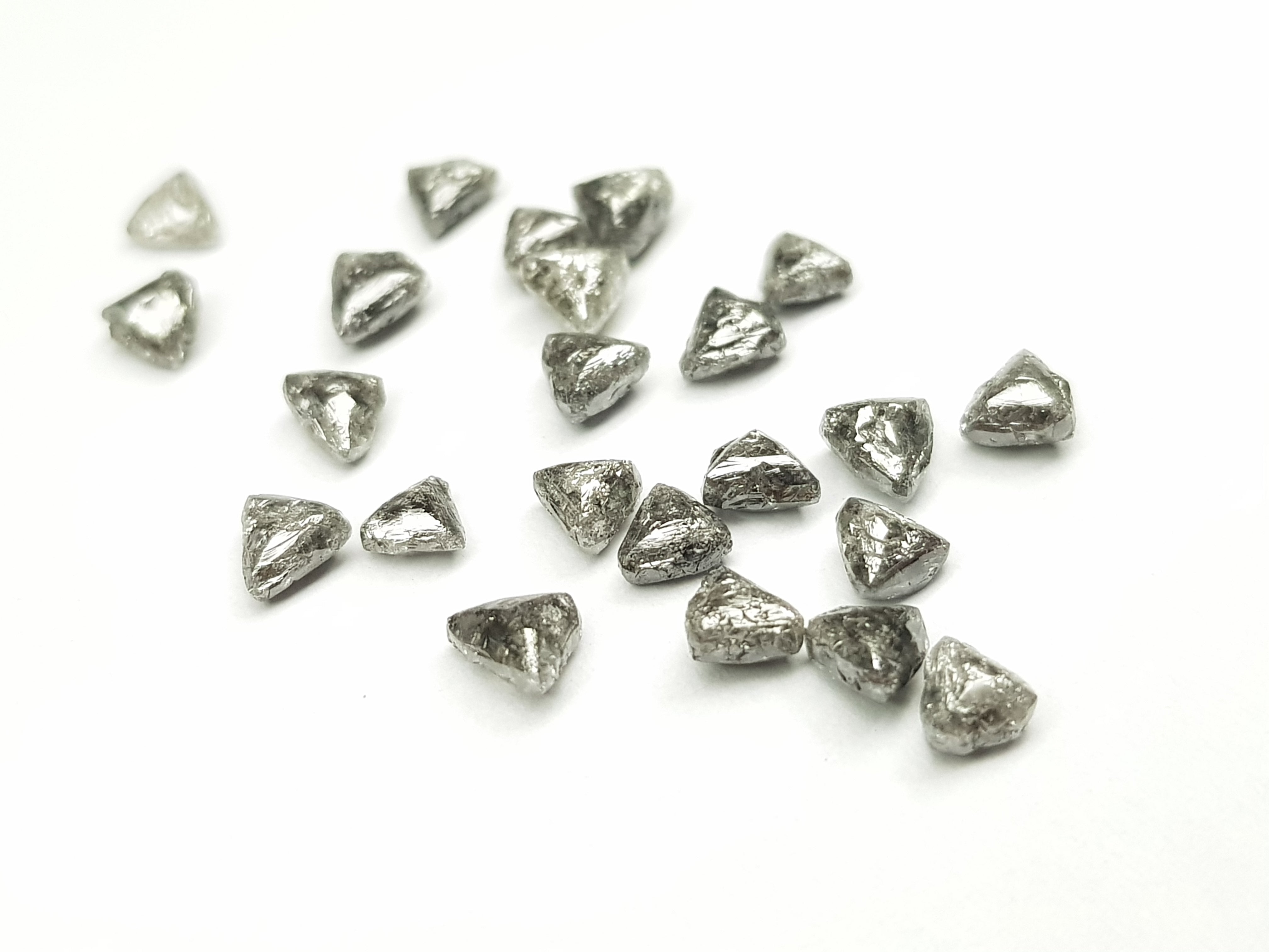 Salt And Pepper Diamond 2.05 Ct 3.00-4.00 MM Triangle Rough Loose Diamond For Engagement & Wedding Ring