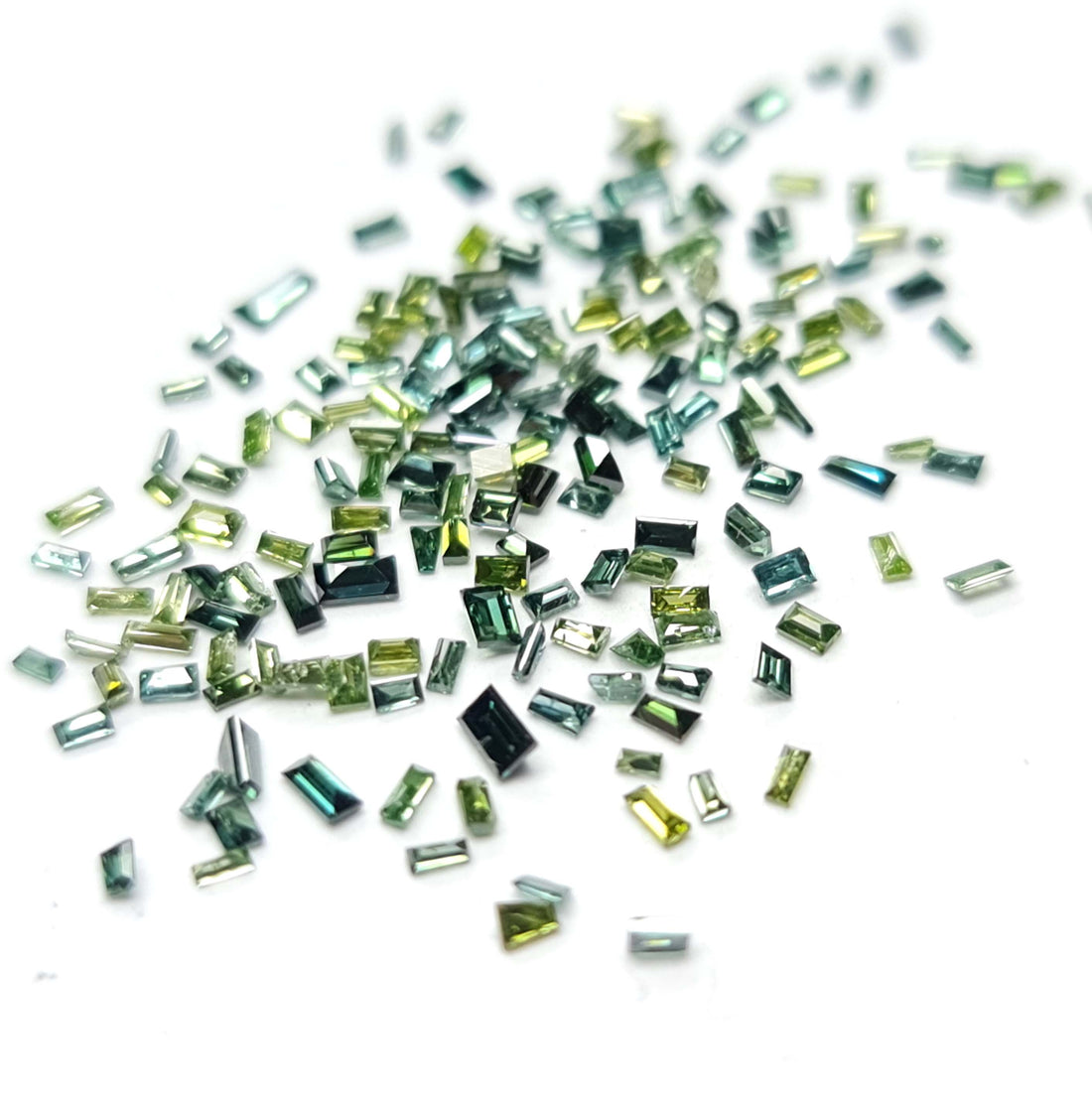1.00 ct 1.50-2.00 MM Natural Green Color Baguette Loose Diamond for Jewelry