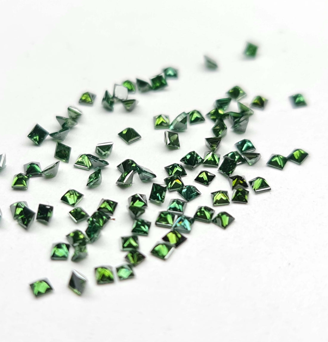 1.00 Carat Natural Green Princess Cut Loose Diamonds (1.50-2.00 mm)