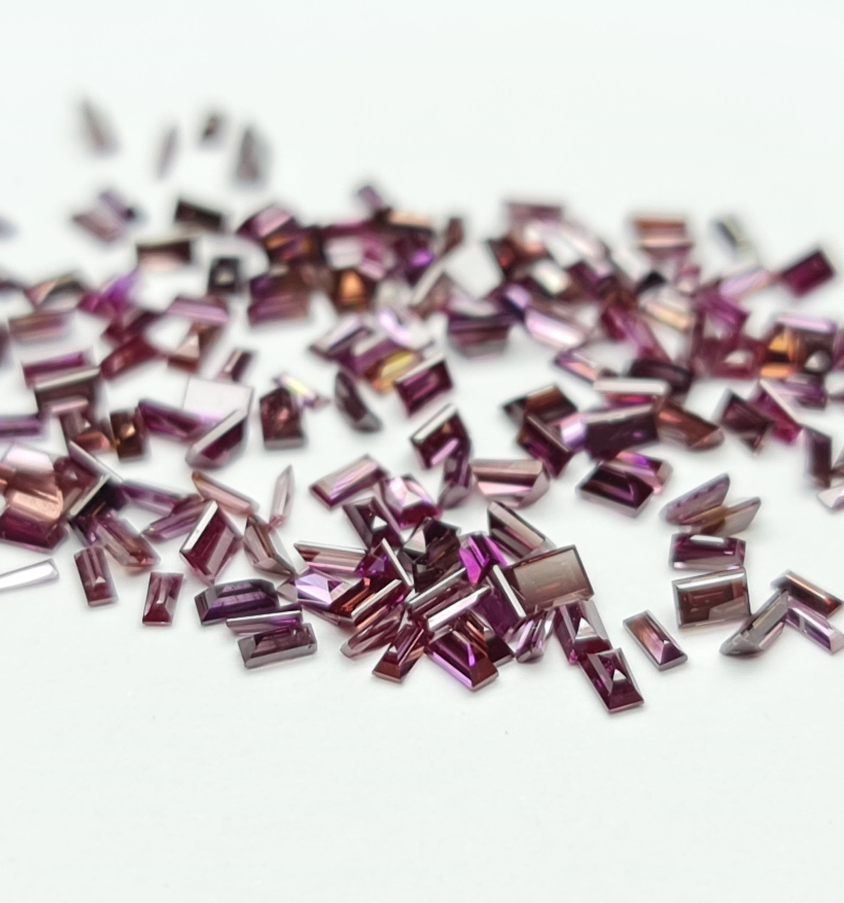 1.00 ct 1.50-2.00 MM Natural Pink Color Baguette Loose Diamond for Jewelry