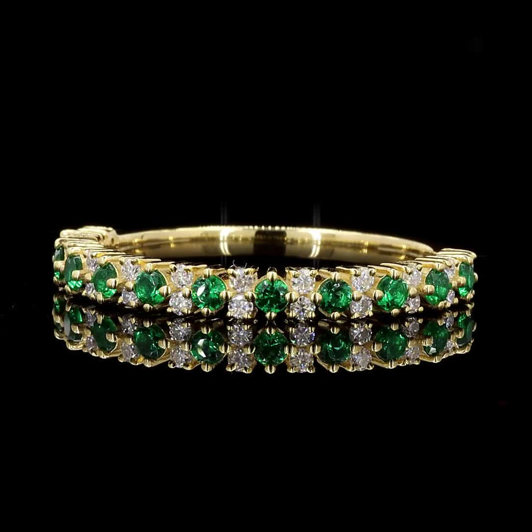 White Diamond Band, Natural Green Round Diamond 14k Gold Ring, Gift for Women