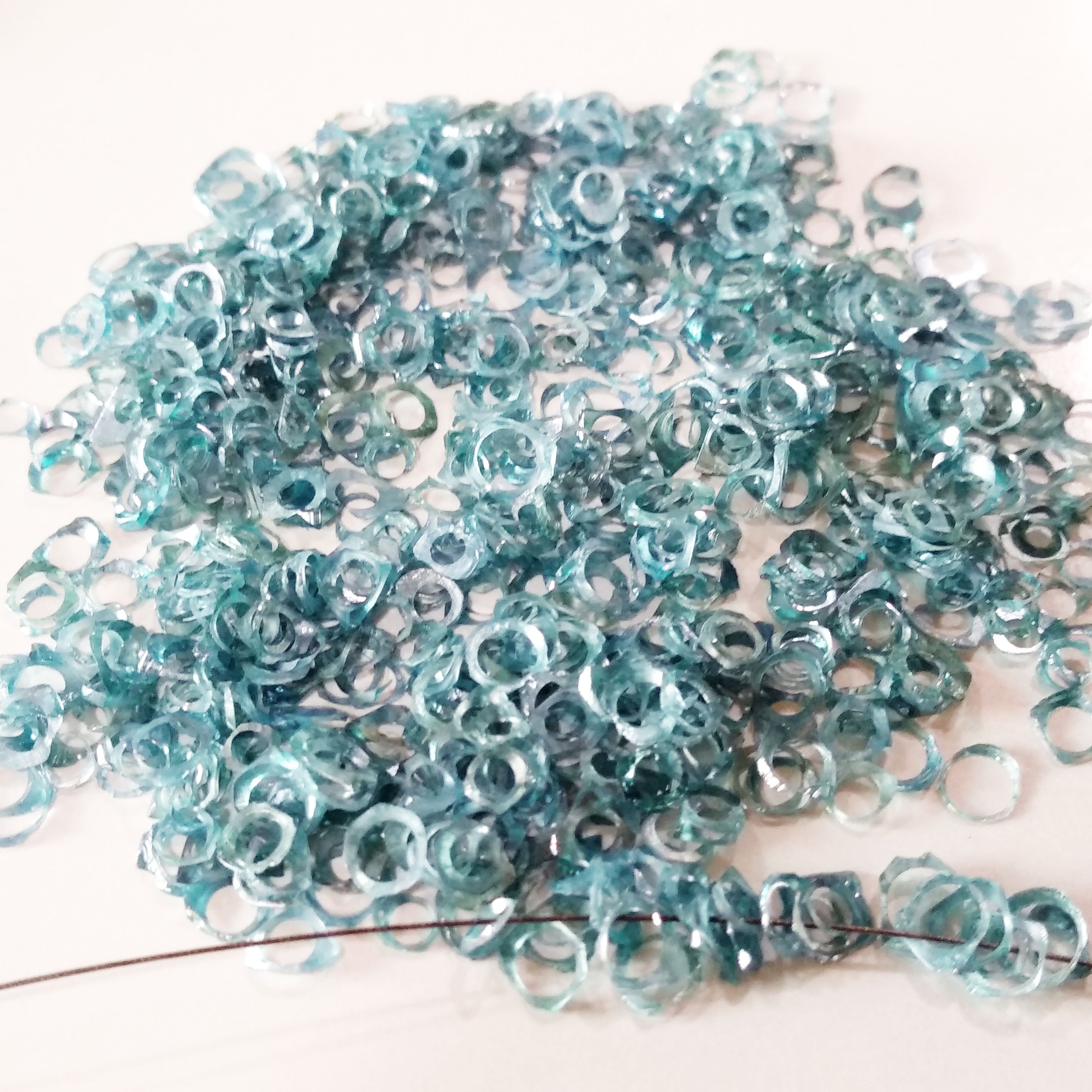 2.00 Cts Blue Rough Diamond, Gorgeous Natural Bangle Cut Raw Uncut Loose Diamond