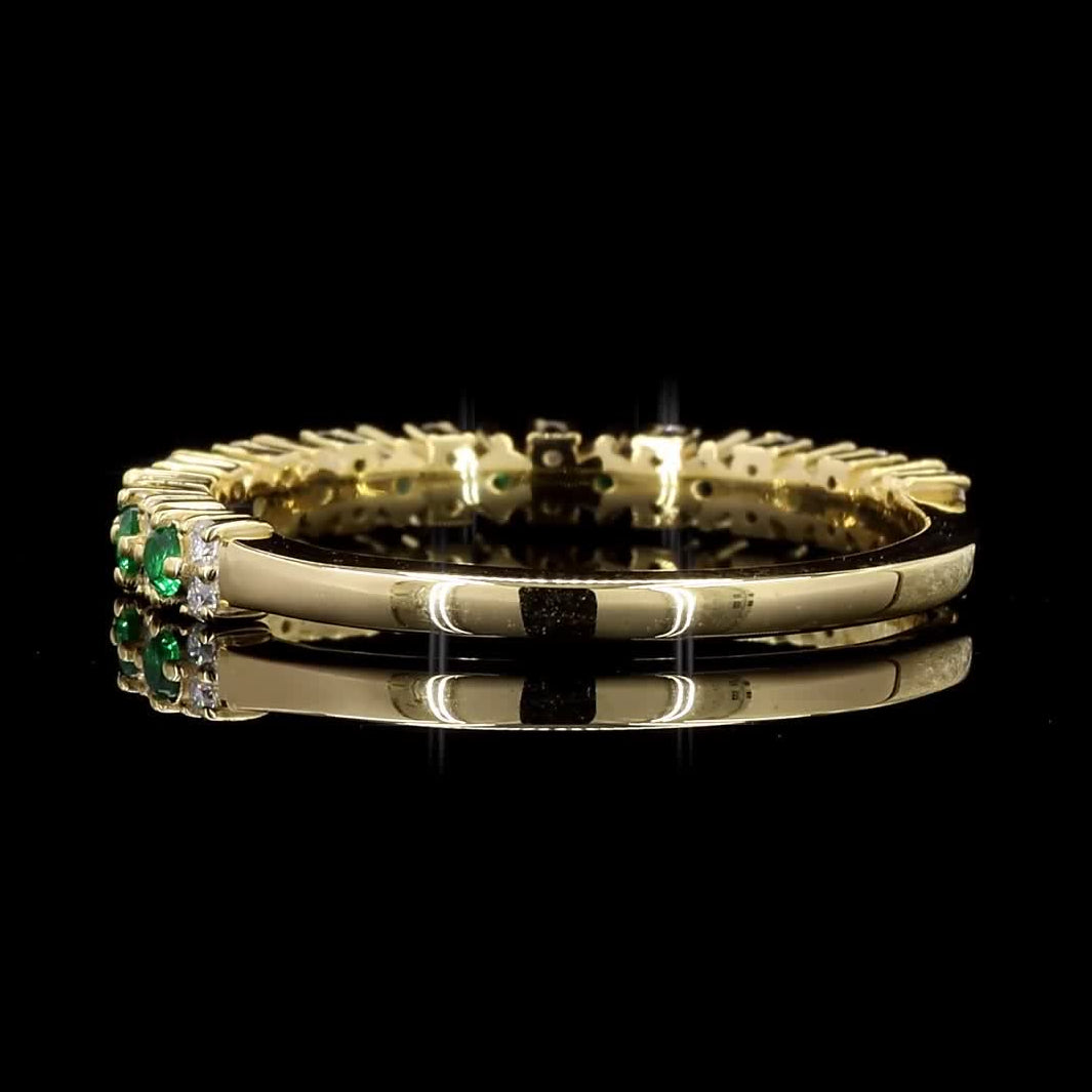 White Diamond Band, Natural Green Round Diamond 14k Gold Ring, Gift for Women