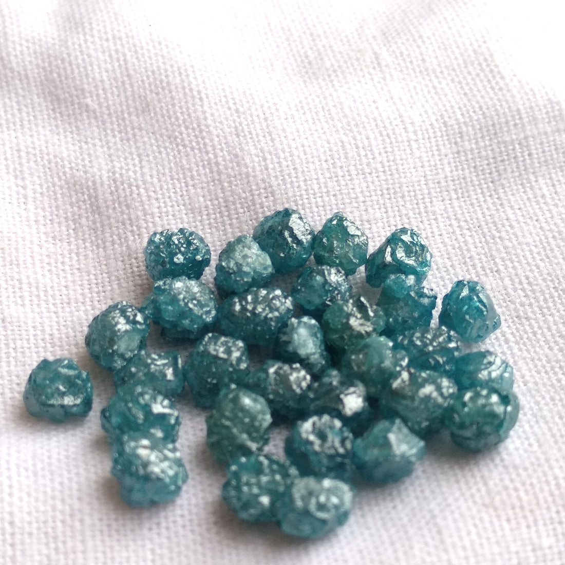 Blue Diamonds, 5.00 ct 2.0-3.0 mm Natural Blue Loose Raw Rough Diamond for Jewelry