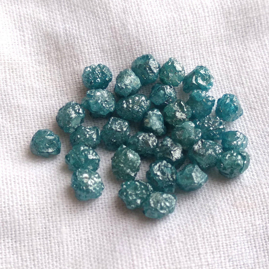 Blue Diamonds, 5.00 ct 2.0-3.0 mm Natural Blue Loose Raw Rough Diamond for Jewelry