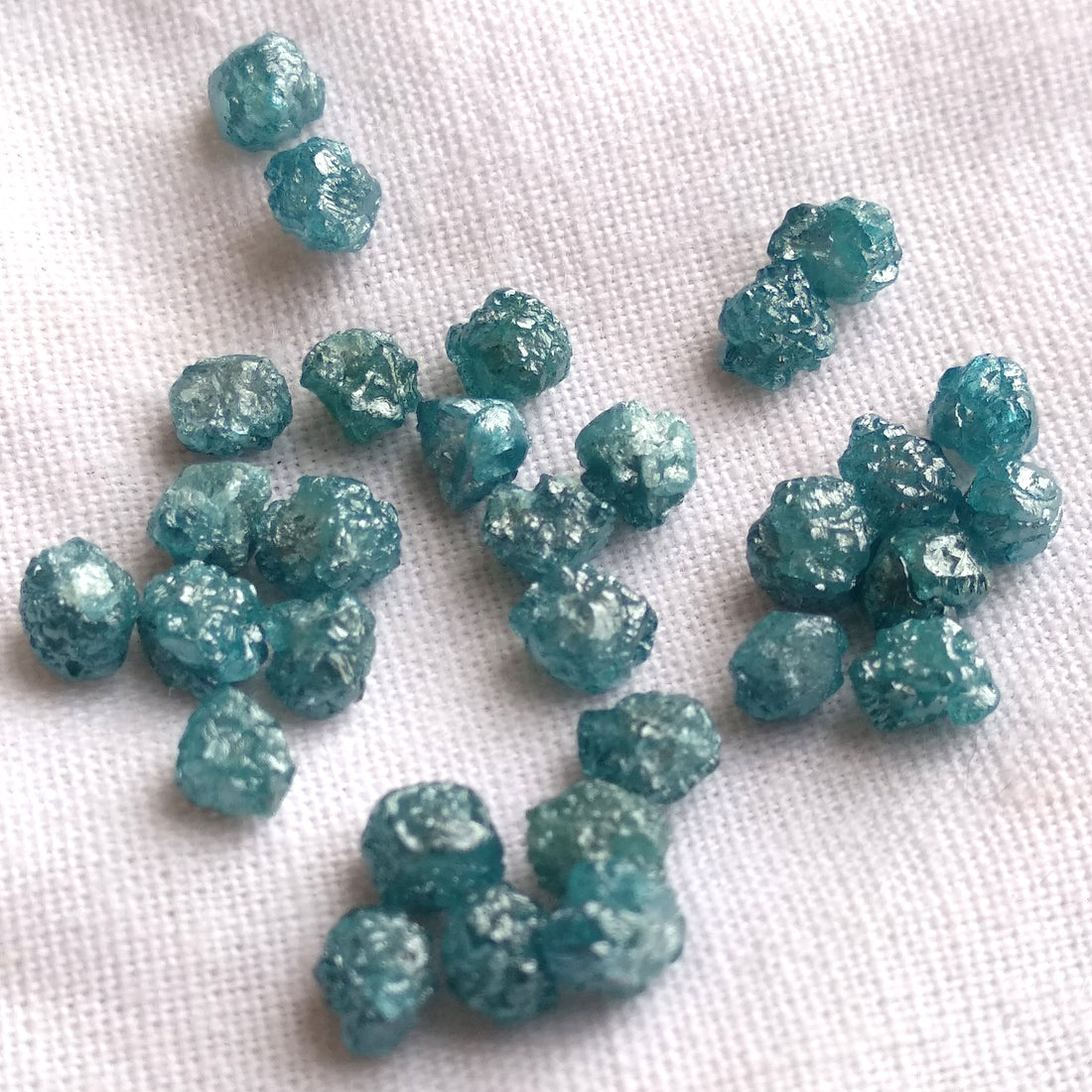 Blue Diamonds, 5.00 ct 2.0-3.0 mm Natural Blue Loose Raw Rough Diamond for Jewelry
