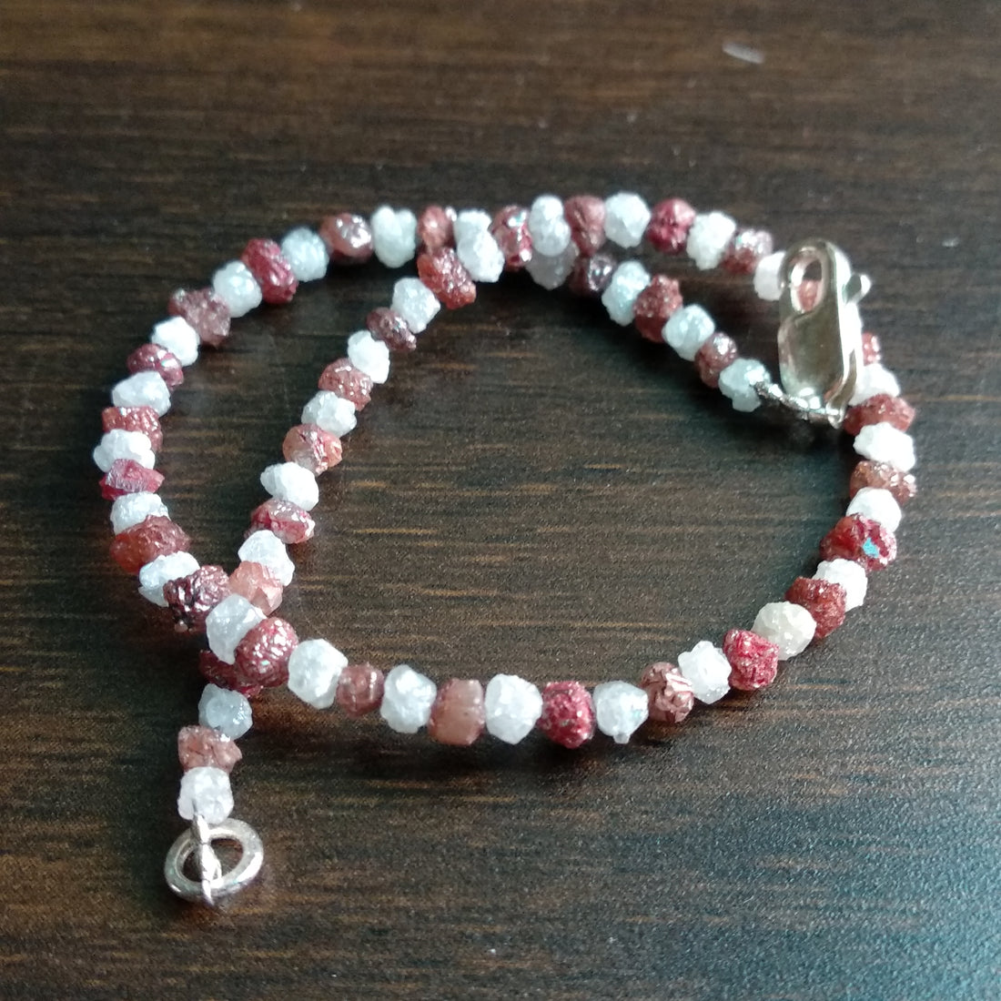 11+ ct Natural White & Red Color Rough Diamond Beads 6.50 Inch Bracelet / Strand wt Silver Clasp