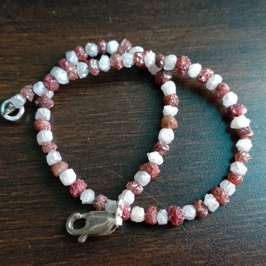 11+ ct Natural White & Red Color Rough Diamond Beads 6.50 Inch Bracelet / Strand wt Silver Clasp