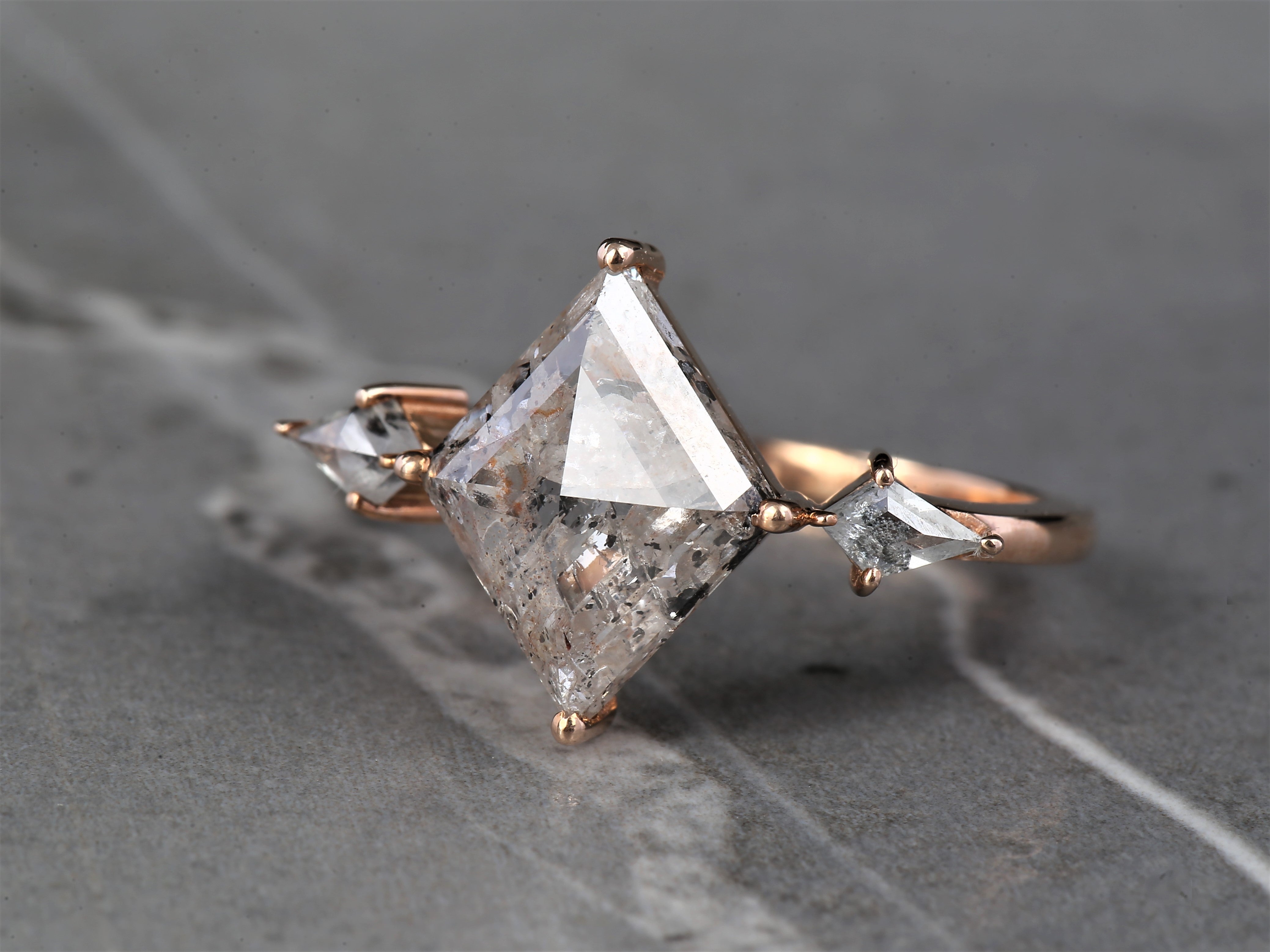 Salt and Pepper Diamond Ring, 14K Gold Anniversary Ring, Natural Gray Kite Diamond Ring, Gift for Her