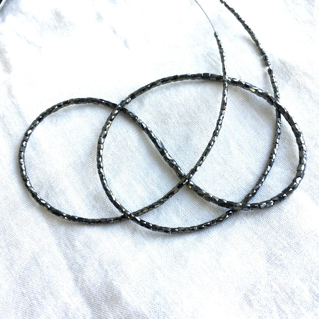 7.00 Ct 1.50-2.00 MM Natural Black Polished Pipe Tube Loose Diamonds Beads Bracelet wt Silver Clasp