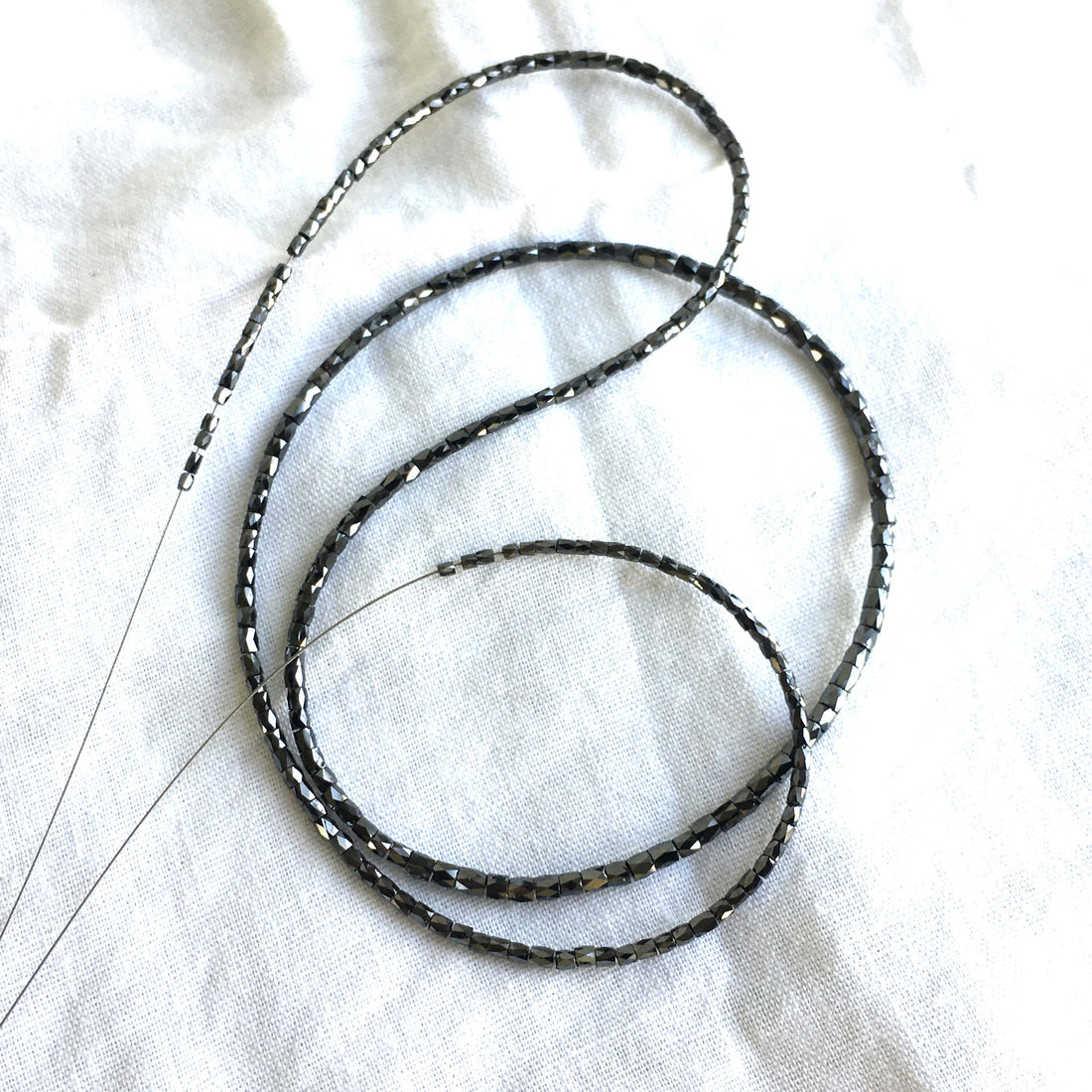 7.00 Ct 1.50-2.00 MM Natural Black Polished Pipe Tube Loose Diamonds Beads Bracelet wt Silver Clasp