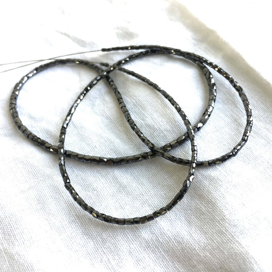 7.00 Ct 1.50-2.00 MM Natural Black Polished Pipe Tube Loose Diamonds Beads Bracelet wt Silver Clasp