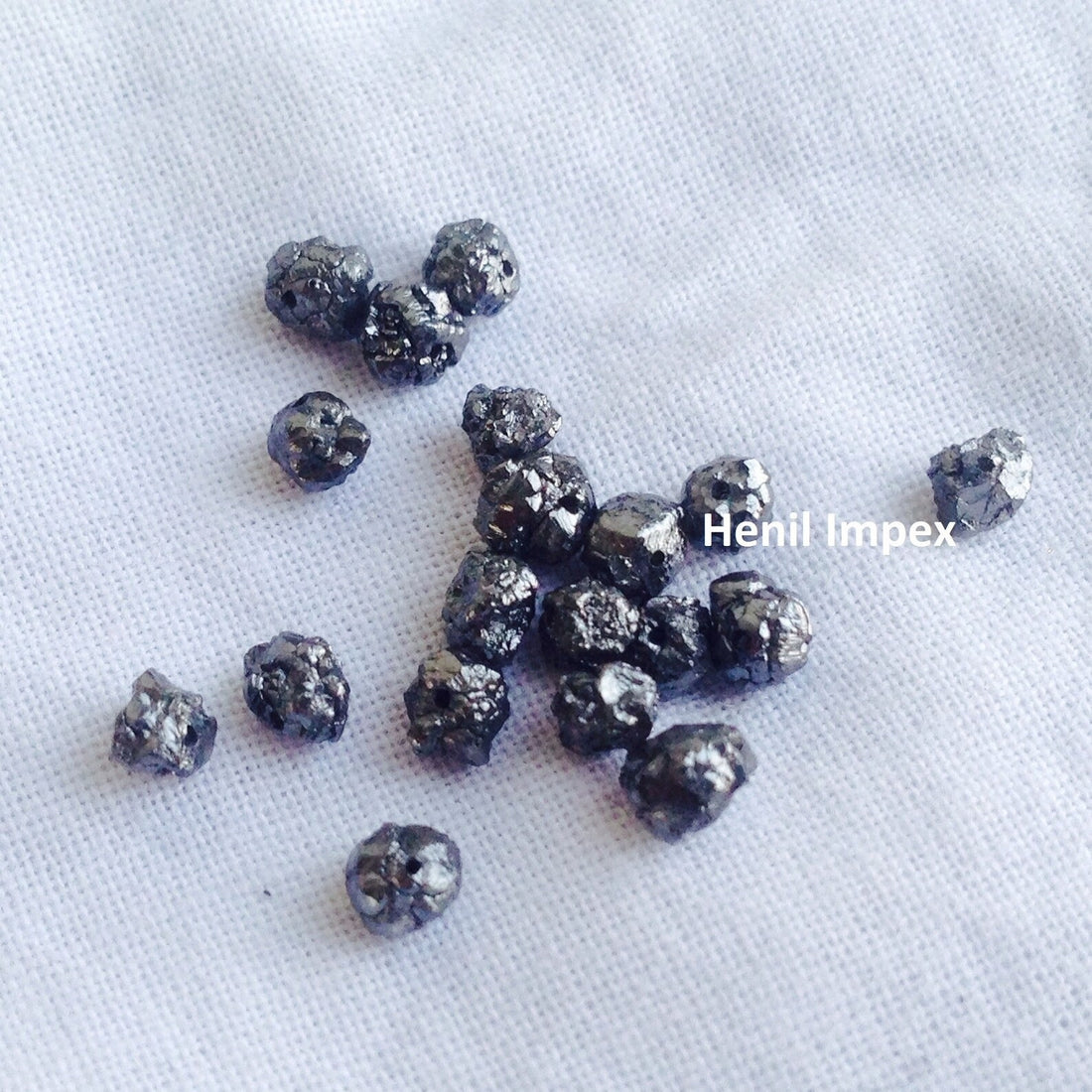 2.00 carat Lot Natural Black Rough Diamonds, Fancy Black Color Raw Uncut Diamonds Beads Wt Drilled Hole 2.00-3.00 MM Size