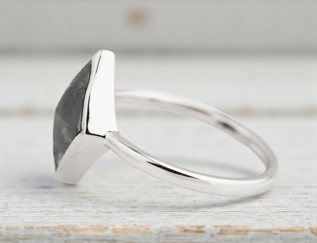 Salt and Pepper Diamond Ring, 14K Gold Engagement Bezel Ring, Natural Gray Kite Diamond Ring, Gift for Women