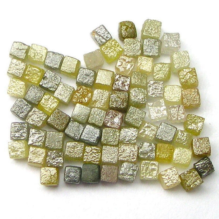 1.05 Ct 1.00-1.50 MM Natural Mix Color Cube Rough Loose Diamond for Jewelry