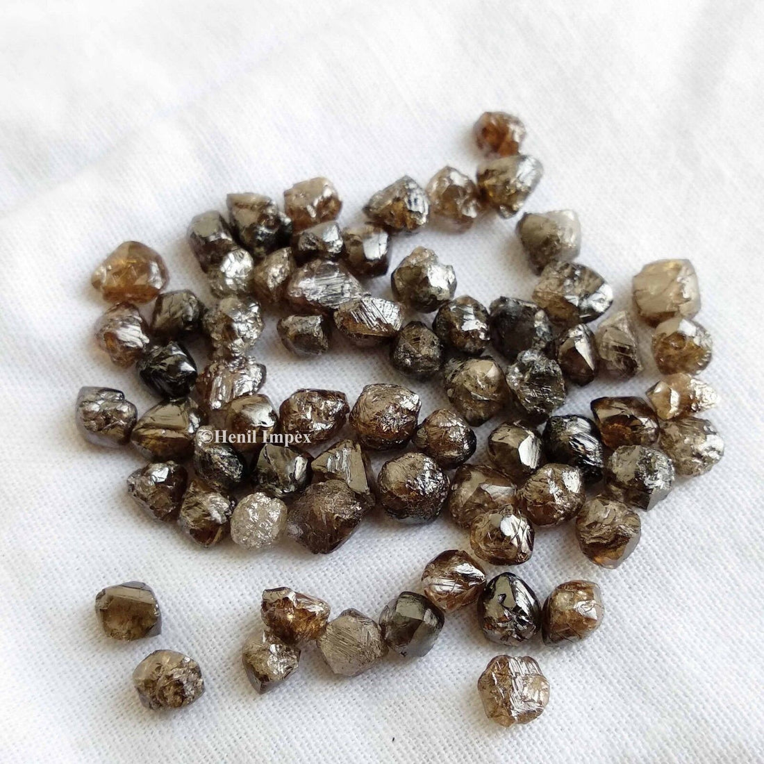 5.00 Ct 3.00-4.50 MM Natural Brown Color Raw Rough Loose Diamond for Jewelry