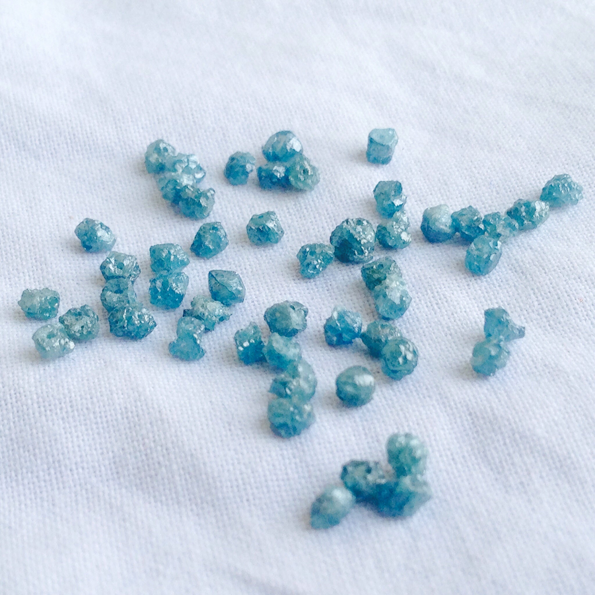 1.00 Ct 2.00-2.50 MM Natural Blue Rough Loose Diamond Beads wt Drilled Hole