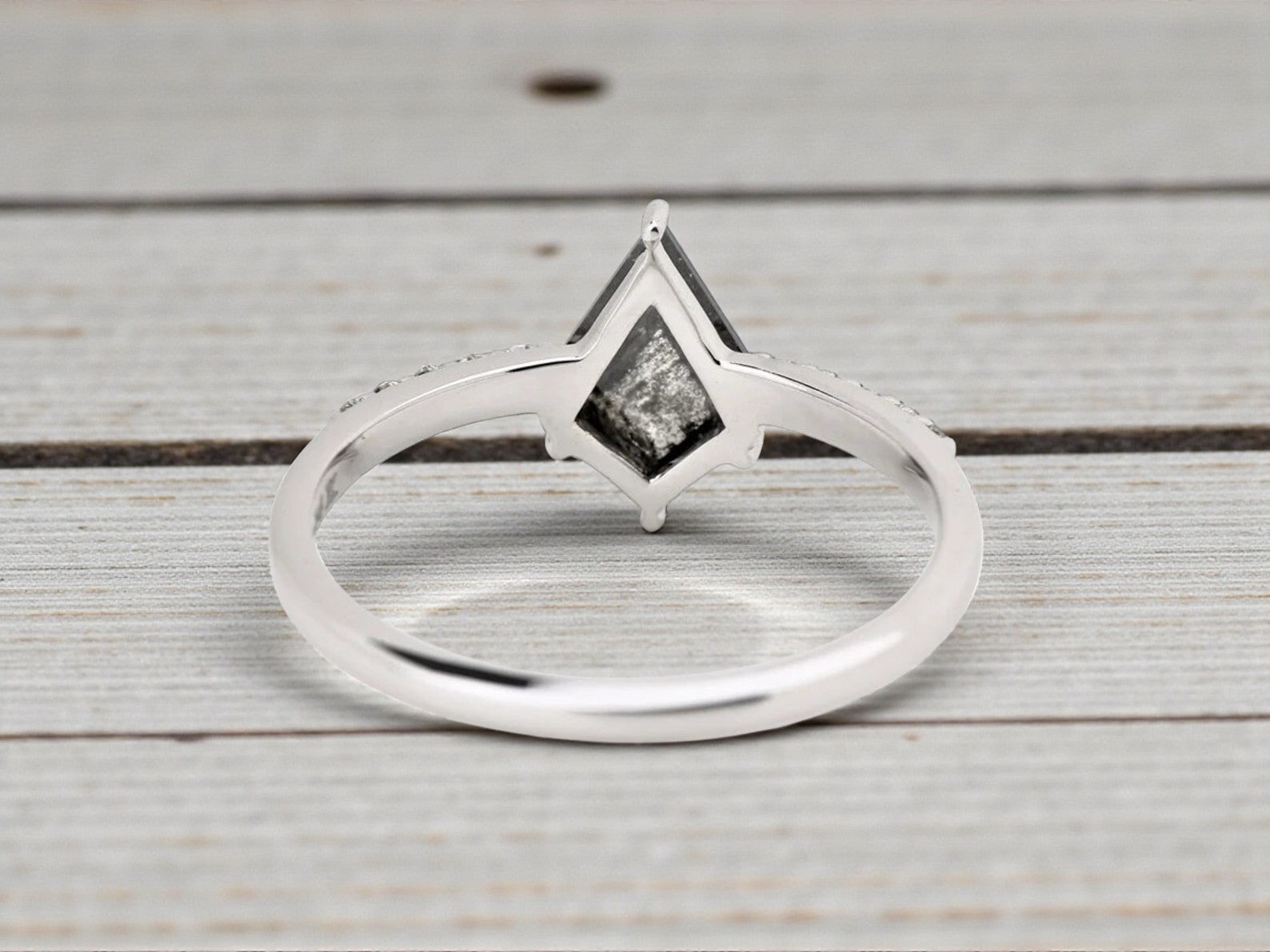 Kite Salt and Pepper Diamond Ring, 14K Gold Engagement Ring, Natural Gray Diamond Ring, Gift for Her