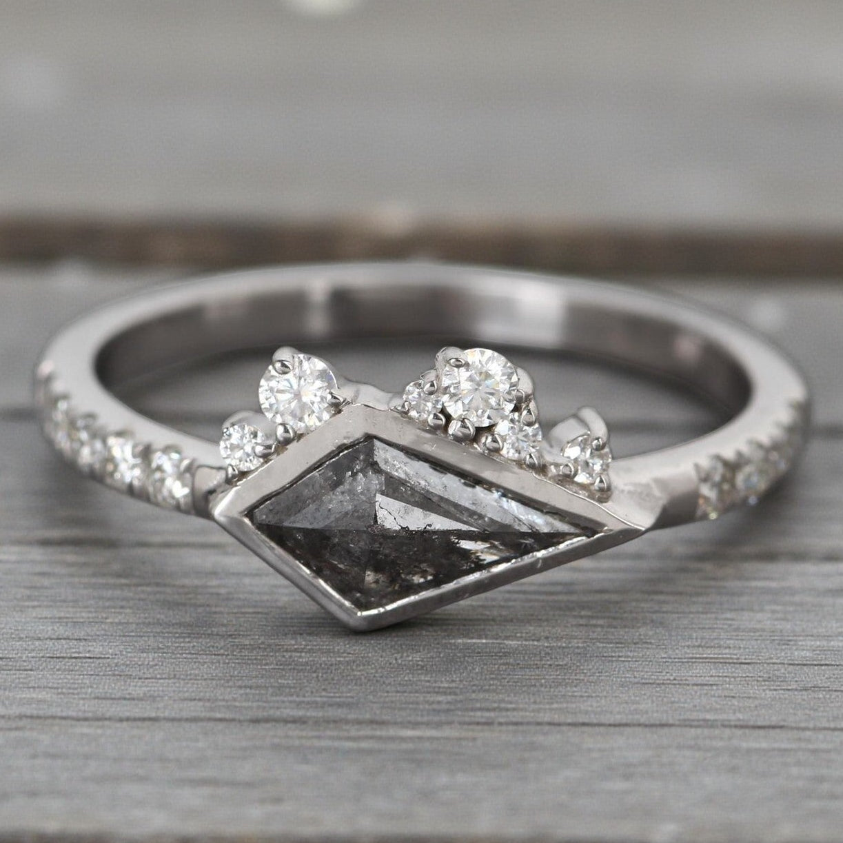Salt and Pepper Diamond Ring, 14K Gold Engagement Ring, Natural Kite Gray Diamond Ring, Gift for Her