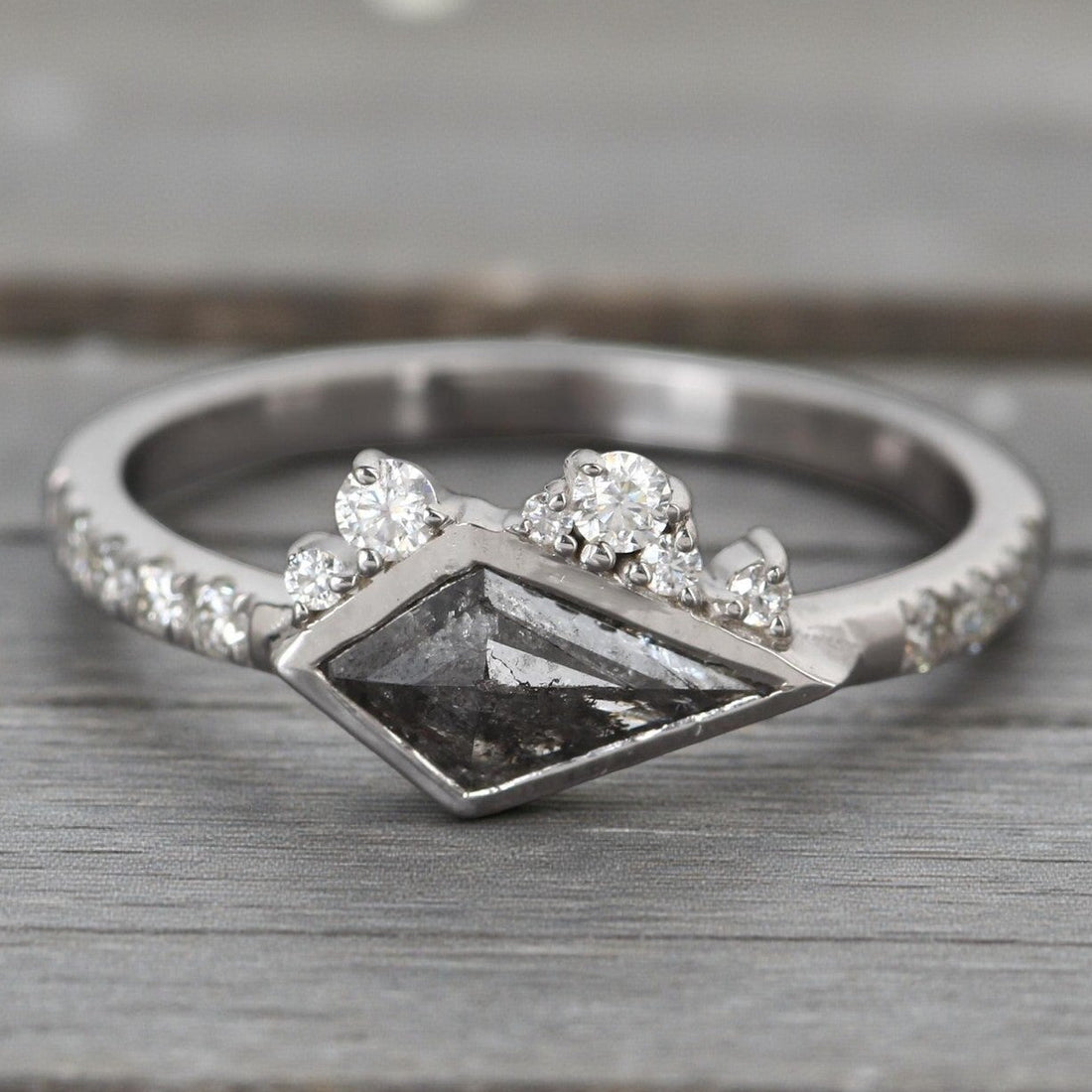 Salt and Pepper Diamond Ring, 14K Gold Engagement Ring, Natural Kite Gray Diamond Ring, Gift for Her
