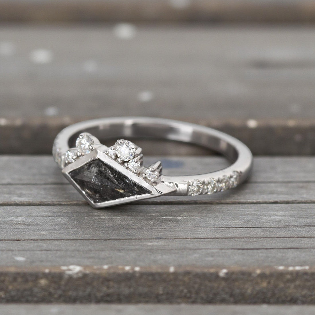 Salt and Pepper Diamond Ring, 14K Gold Engagement Ring, Natural Kite Gray Diamond Ring, Gift for Her